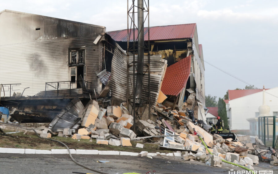 Ukraine and Russia Trade Strikes as Toll Reaches 14